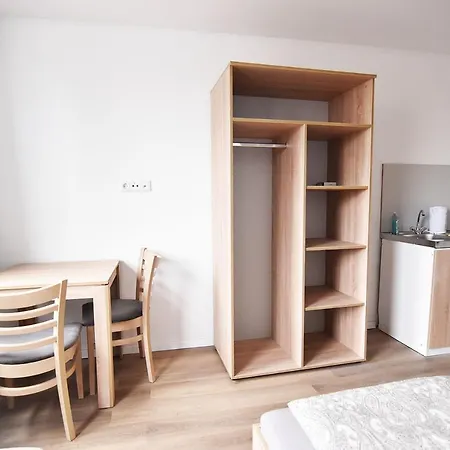 Zimmer24Frei Boardinghouse Cologne Exterior photo