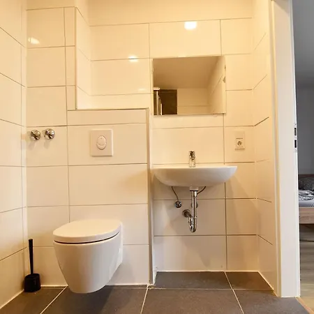 Zimmer24Frei Boardinghouse Cologne Exterior photo