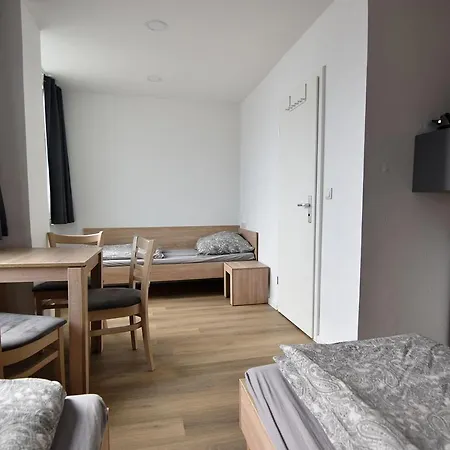 Zimmer24Frei Boardinghouse Cologne Exterior photo