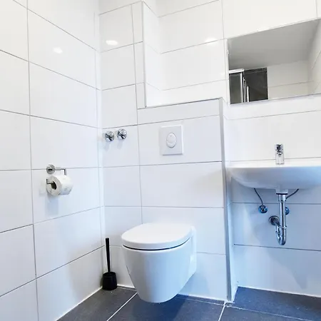 Zimmer24Frei Boardinghouse Cologne Exterior photo