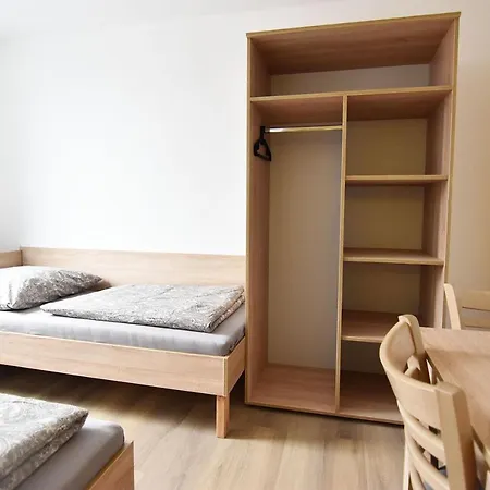 Zimmer24Frei Boardinghouse Cologne Exterior photo