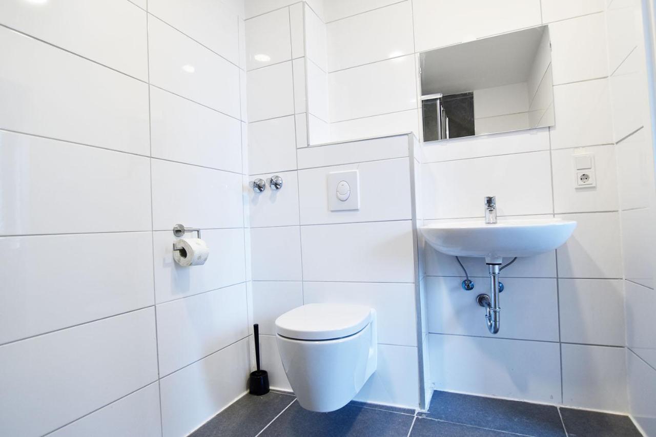 Zimmer24frei Boardinghouse Apartment Cologne